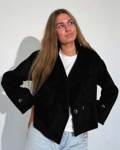 Naiste must lühike jakk