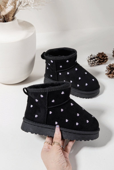 Tüdrukute UGG-stiilis mustad südametega jalanõud