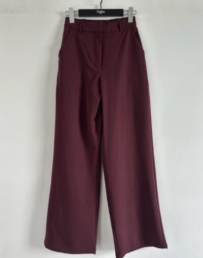 Viisakad punased püksid