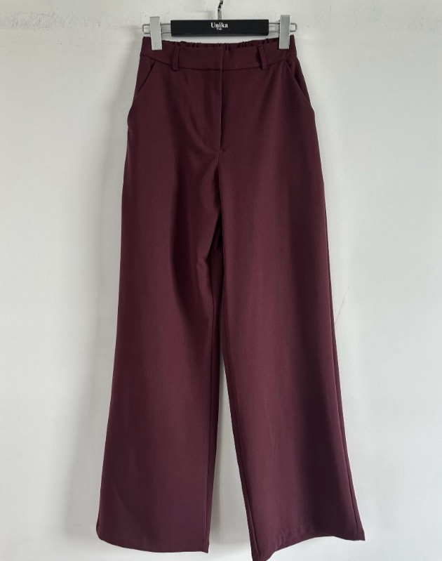 Viisakad punased püksid