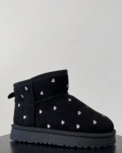 Tüdrukute UGG-stiilis mustad südametega jalanõud